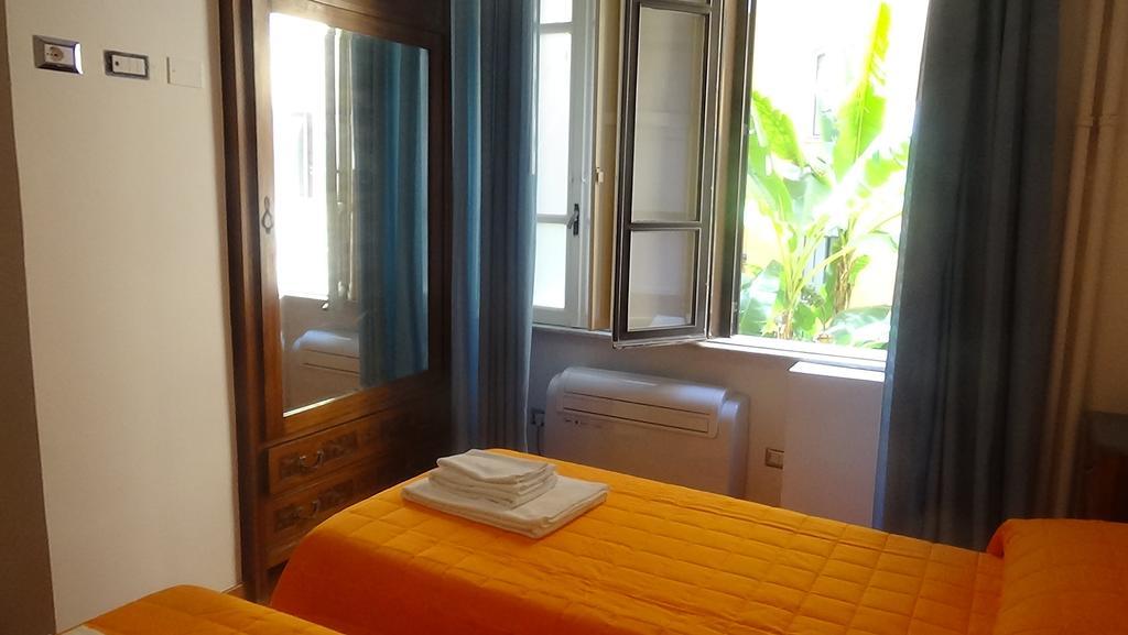 Bed And Breakfast Adduci'S House Рим Екстер'єр фото