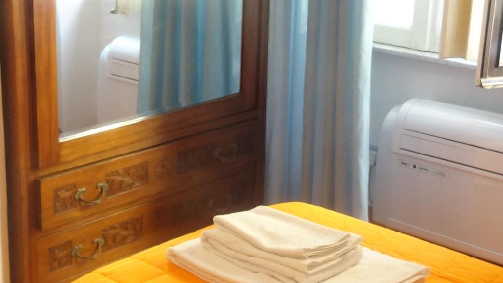 Bed And Breakfast Adduci'S House Рим Екстер'єр фото