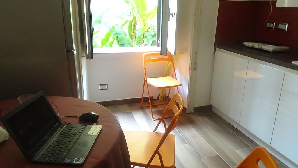 Bed And Breakfast Adduci'S House Рим Екстер'єр фото